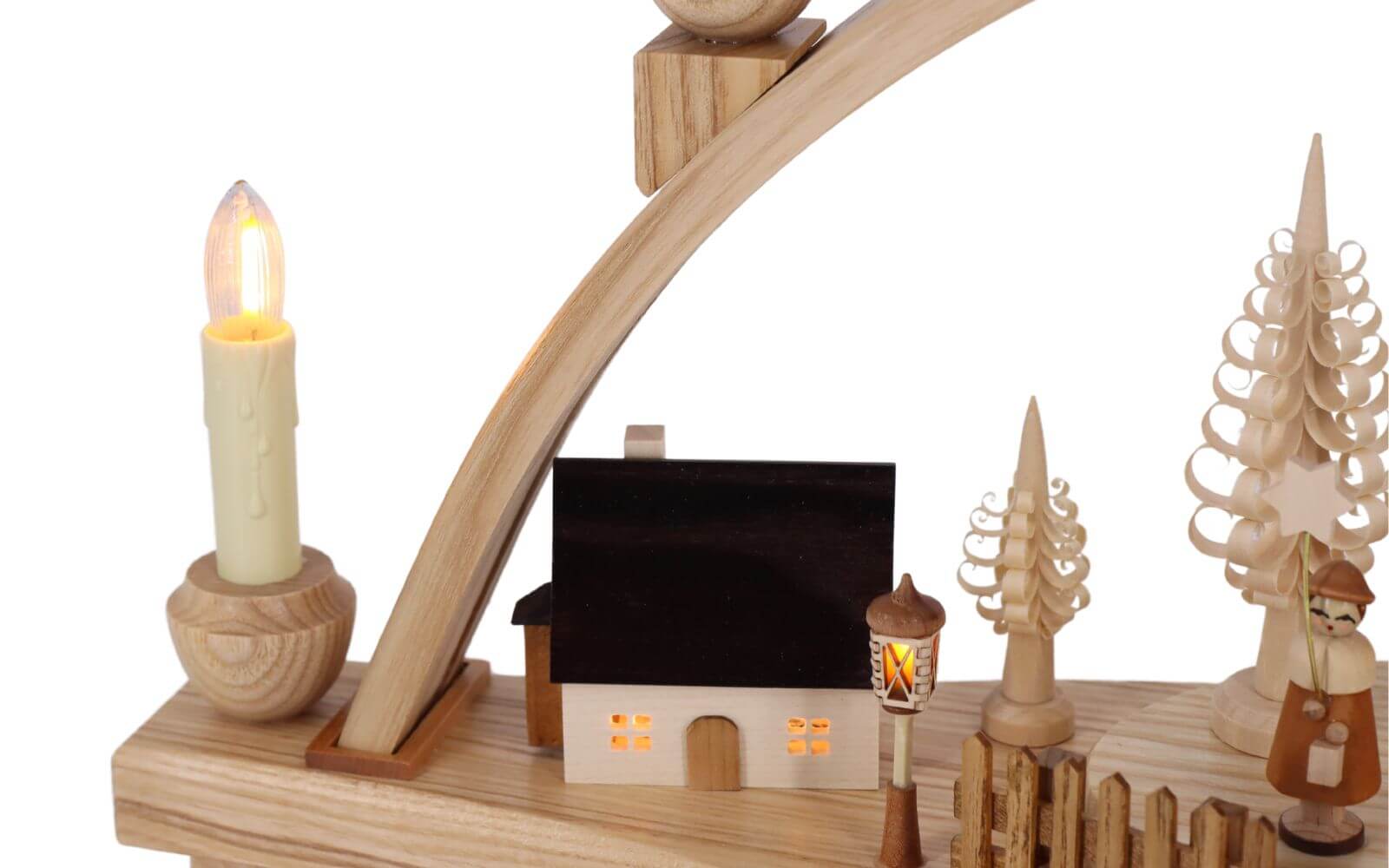 LED Schwibbogen mit beleuchteter Seiffener Kirche, Häusern und Laternen, 54 cm von Knuth Neuber_3