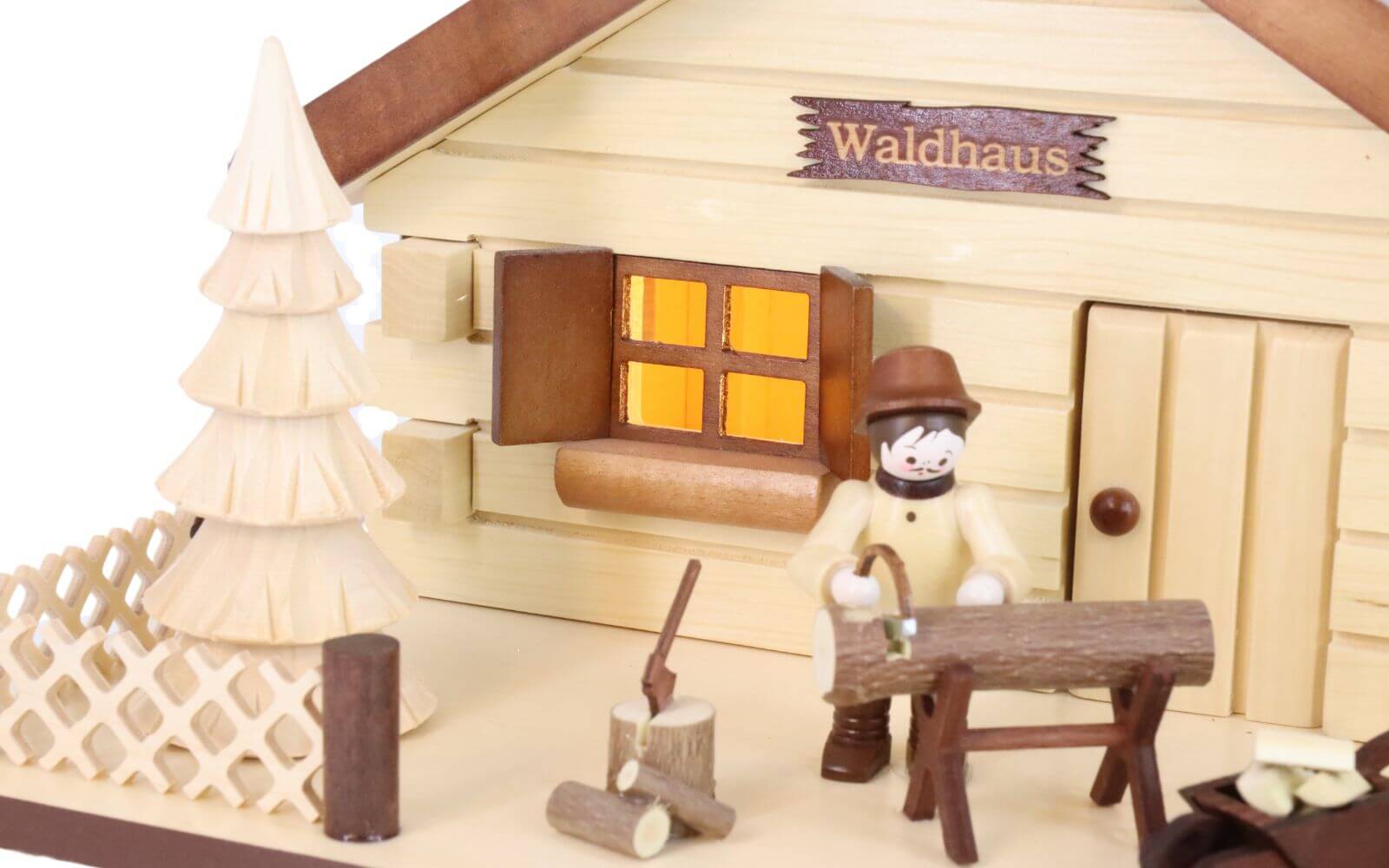 LED Lichterhaus Waldhaus mit Waldleute von Romy Thiel_3