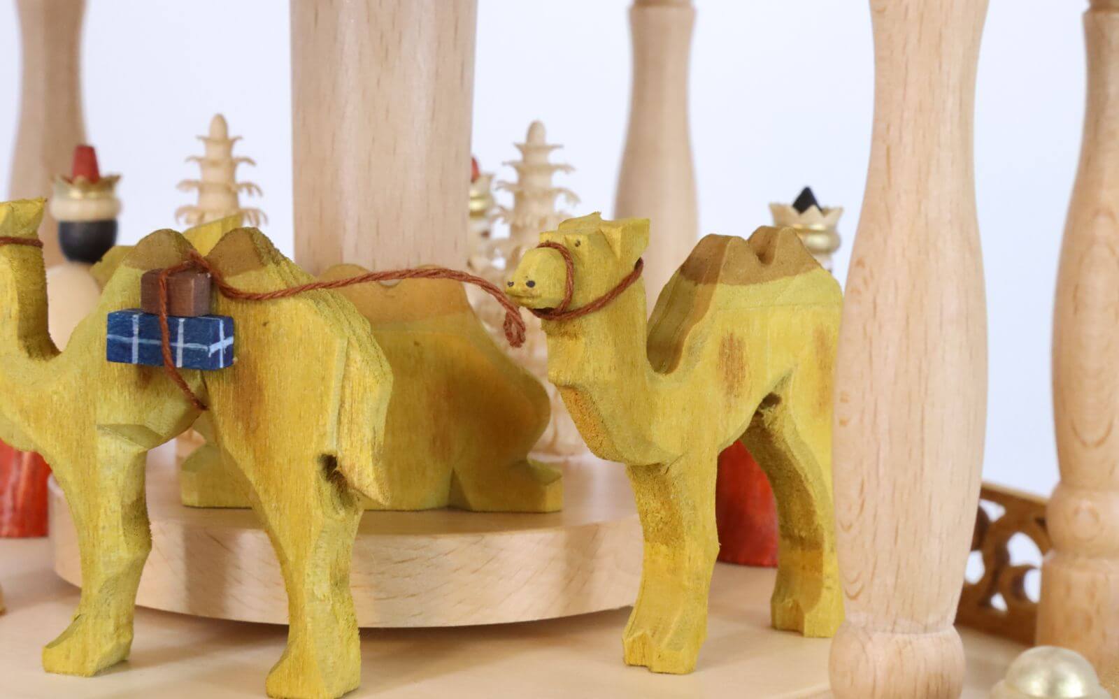 Weihnachtspyramide für Teelichte Heilige Geschichte, 5 - stöckig, 74 cm von Richard Glässer_3