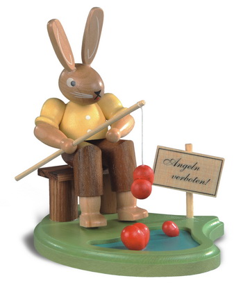 Osterhase Angler am Teich von Müller Kleinkunst