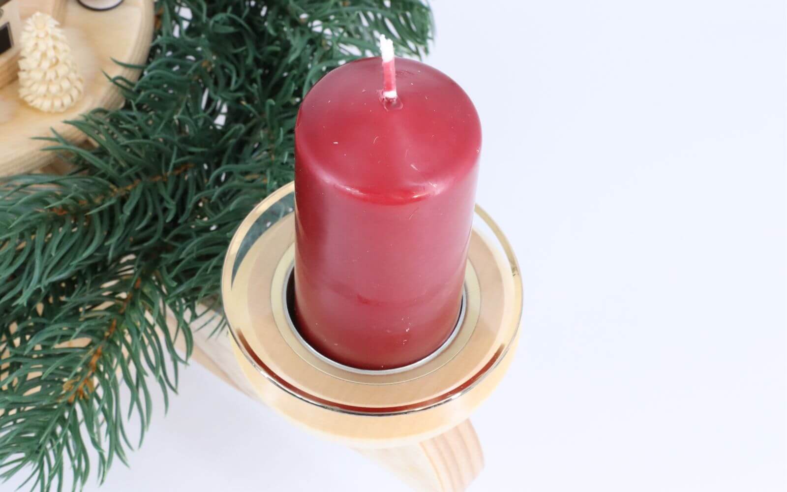 Adventskranz mit Seiffener Kirche und Tannenkranz, natur von Albin Preißler_3